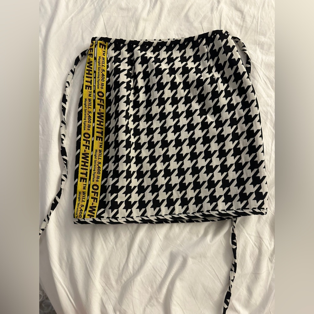 Off white skirt